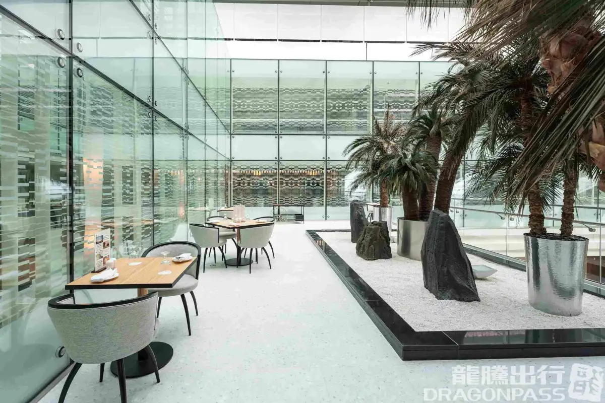 Ahlan Lounge @ Gate A1 – photos 3