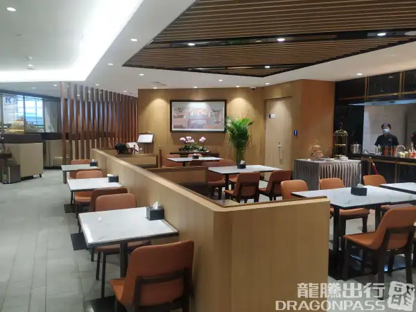 Trovk Waiting Room (T1 Dom) – photos 2