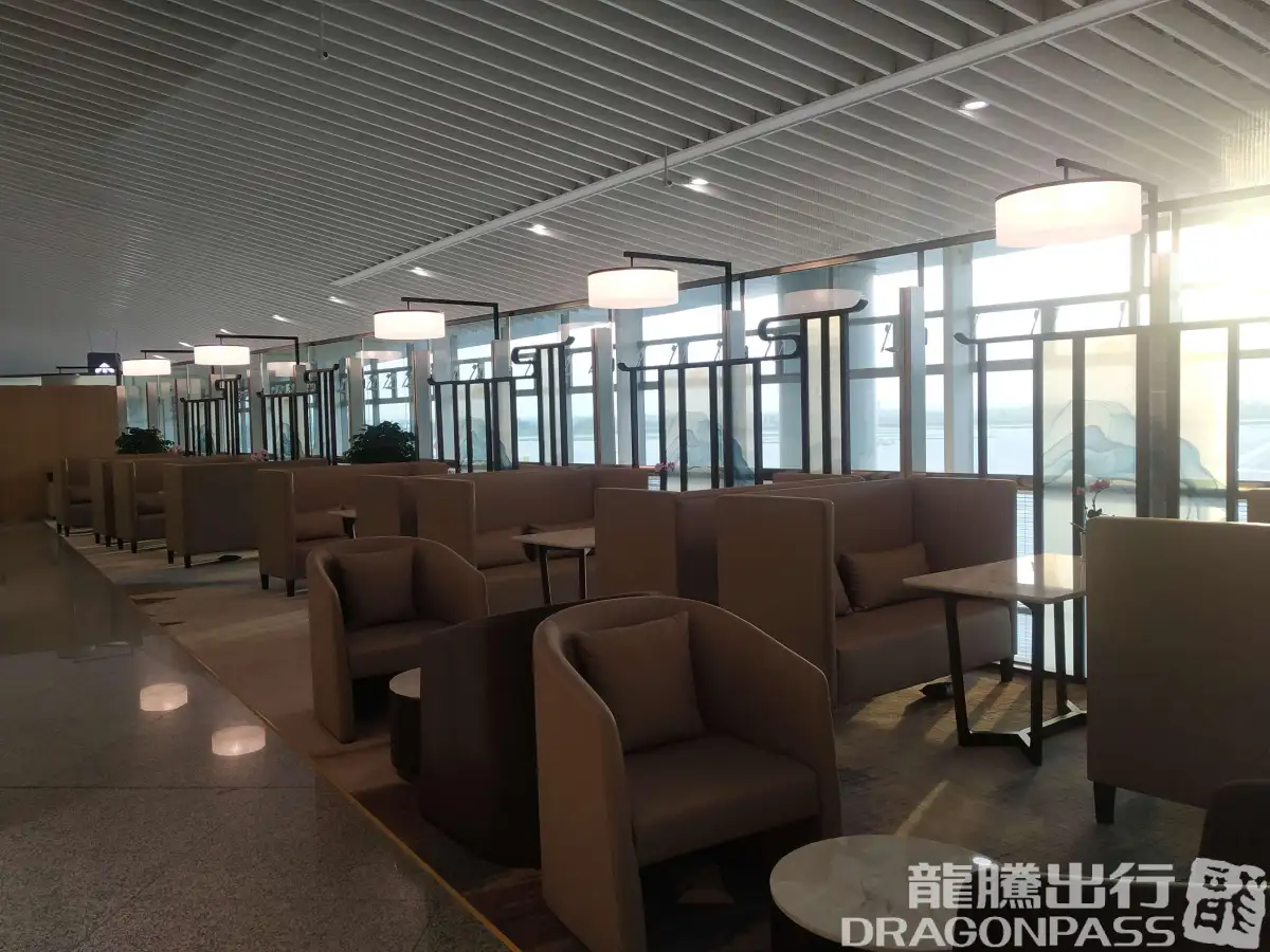 Trovk Waiting Room (T1 Dom) – photos 7