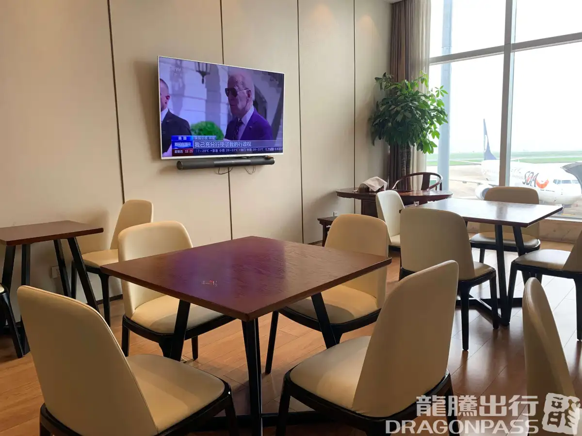 No.1-2 First Class Lounge – photos 6
