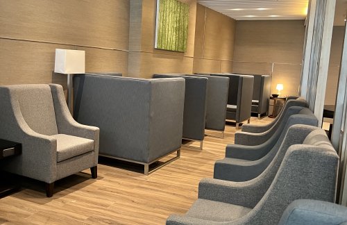 MNLA LOUNGE T3