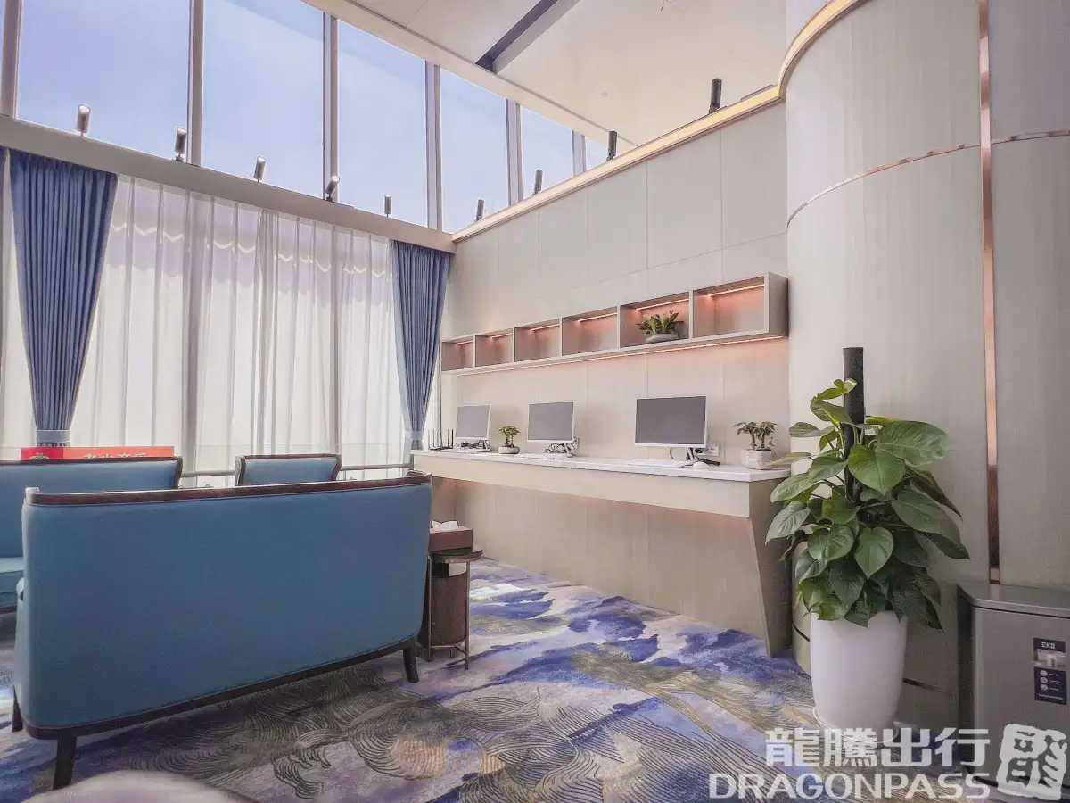 First Class Lounge (T2 Dom) – photos 4
