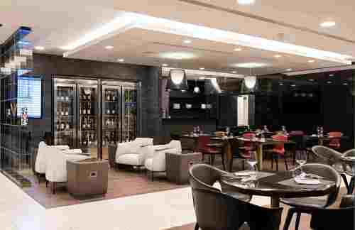 MXPGae Aulenti Premium Lounge (Additional Charges Apply)