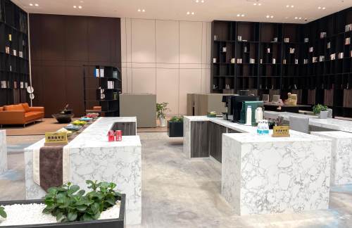 hebxz商务座候车区