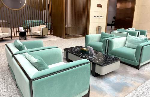 hebxz商务座候车区