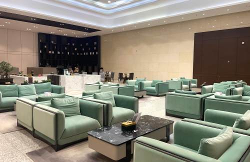 hebxz商务座候车区