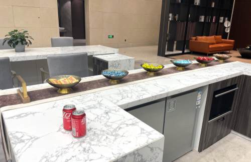 hebxz商务座候车区