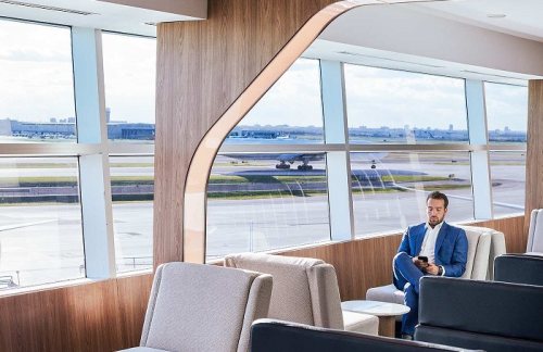 YYZPlaza Premium Lounge (T3 Int'l Departures)