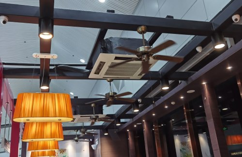 福州长乐国际机场康师傅私房牛肉面