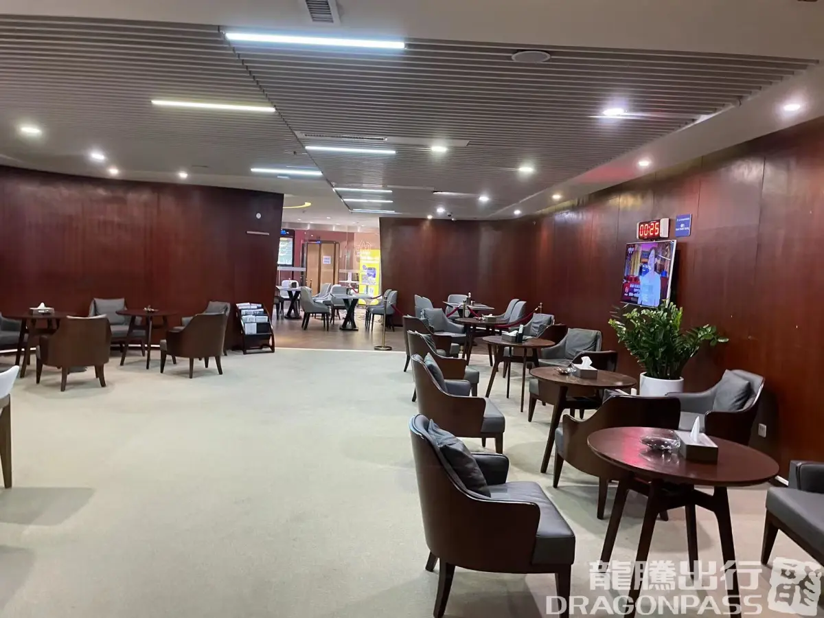 First Class Lounge 3 – photos 2