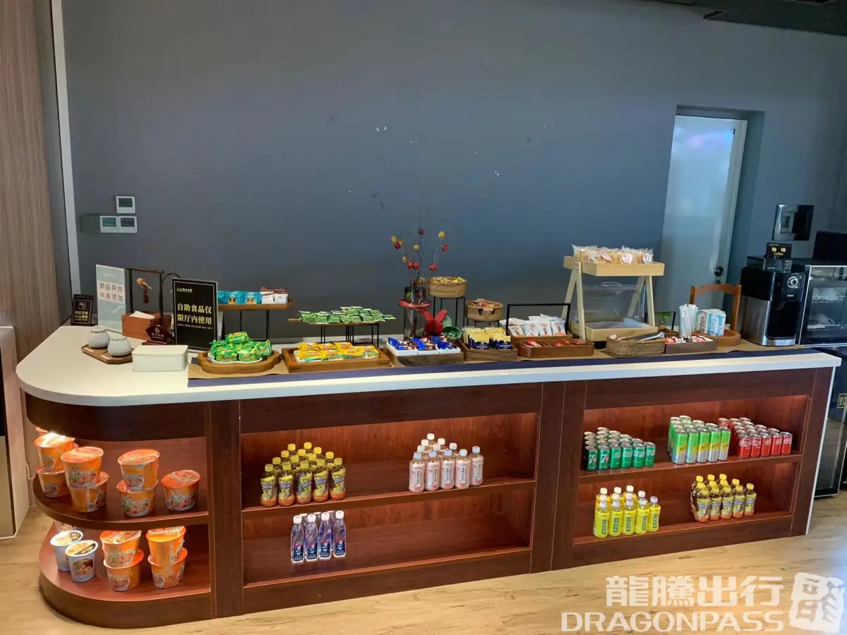 Concept Bookstore Waiting Room (T2 Dom) – photos 2