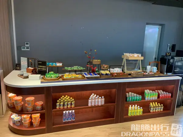 Concept Bookstore Waiting Room (T2 Dom) – photos 2