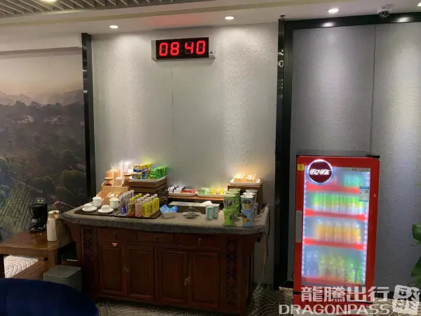 First Class Lounge – photos 3