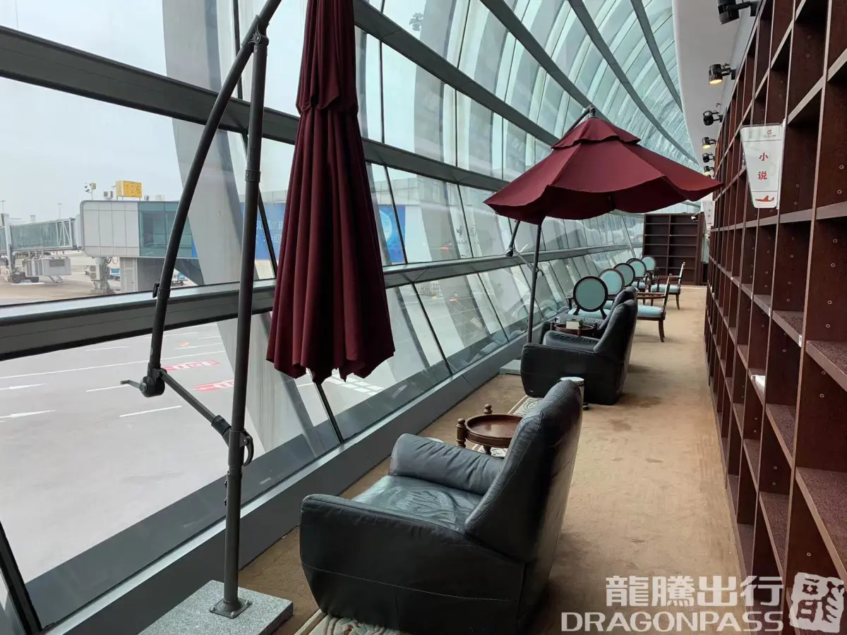 Concept Bookstore Waiting Room (T2 Dom) – photos 5