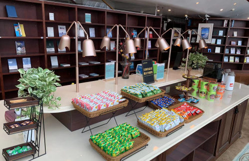 NNG概念书屋候机室（T2国内）