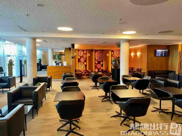 Executive Lounge - 1