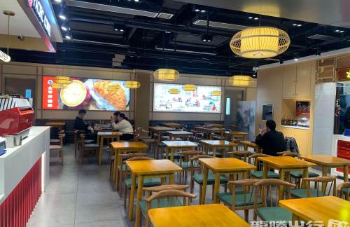 HGH餐食体验厅-重庆小面