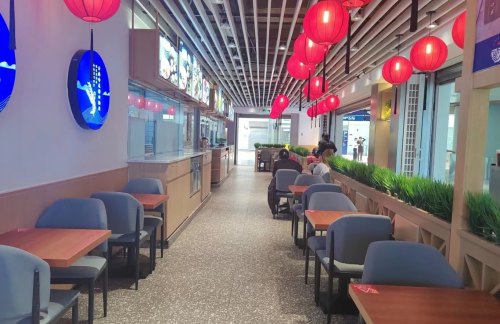 昆明长水国际机场桥香园-云南过桥米线