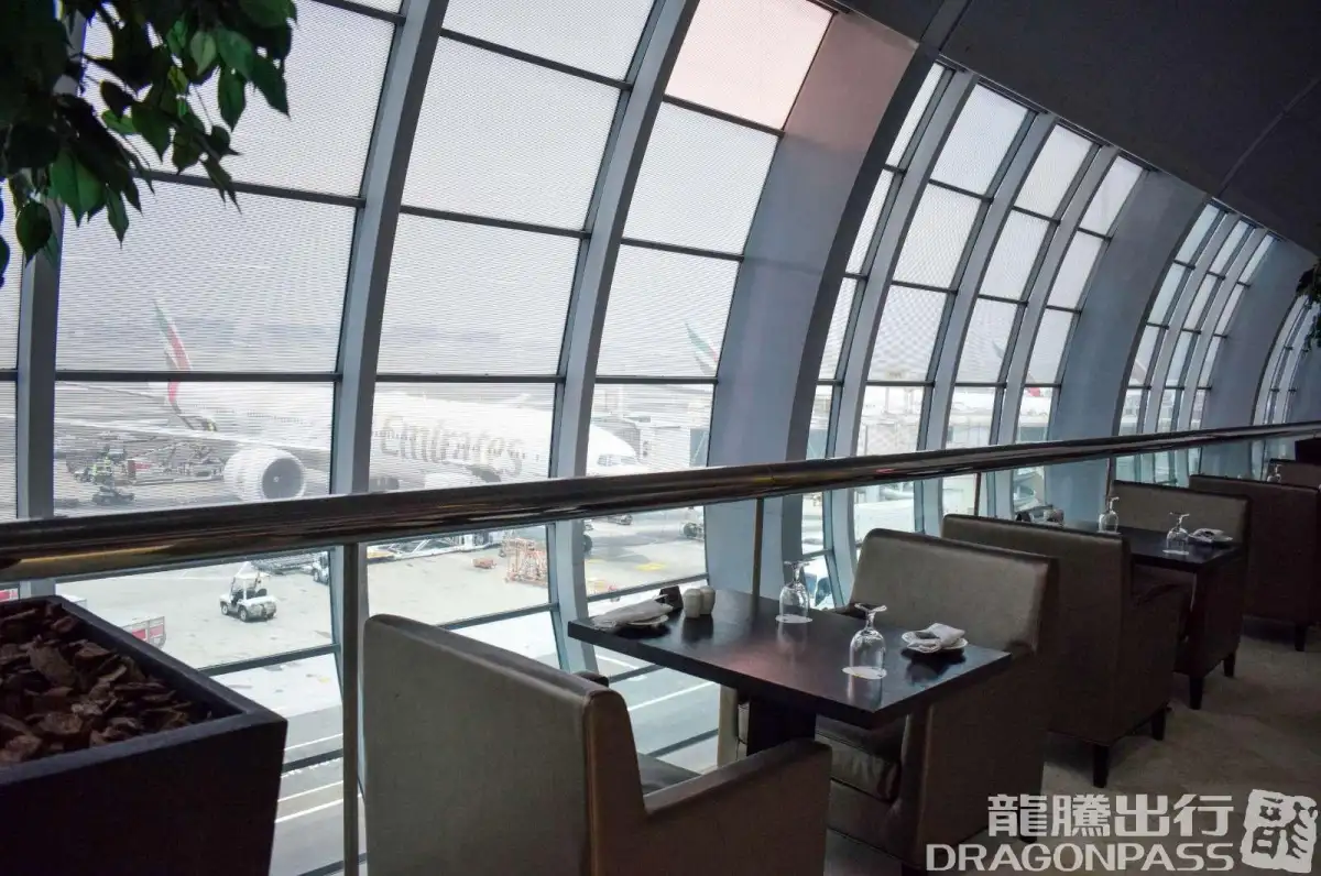 Ahlan Lounge @ Gate C13 – photos 7