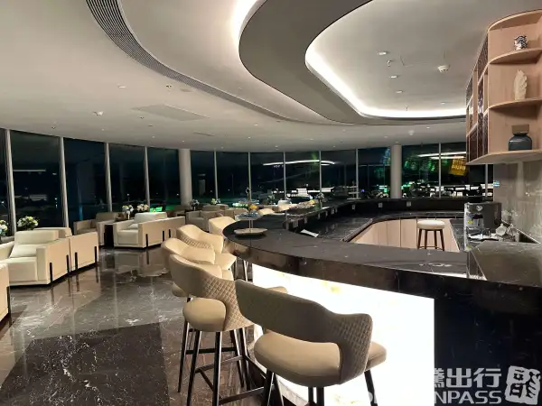 First Class Lounge – photos 2