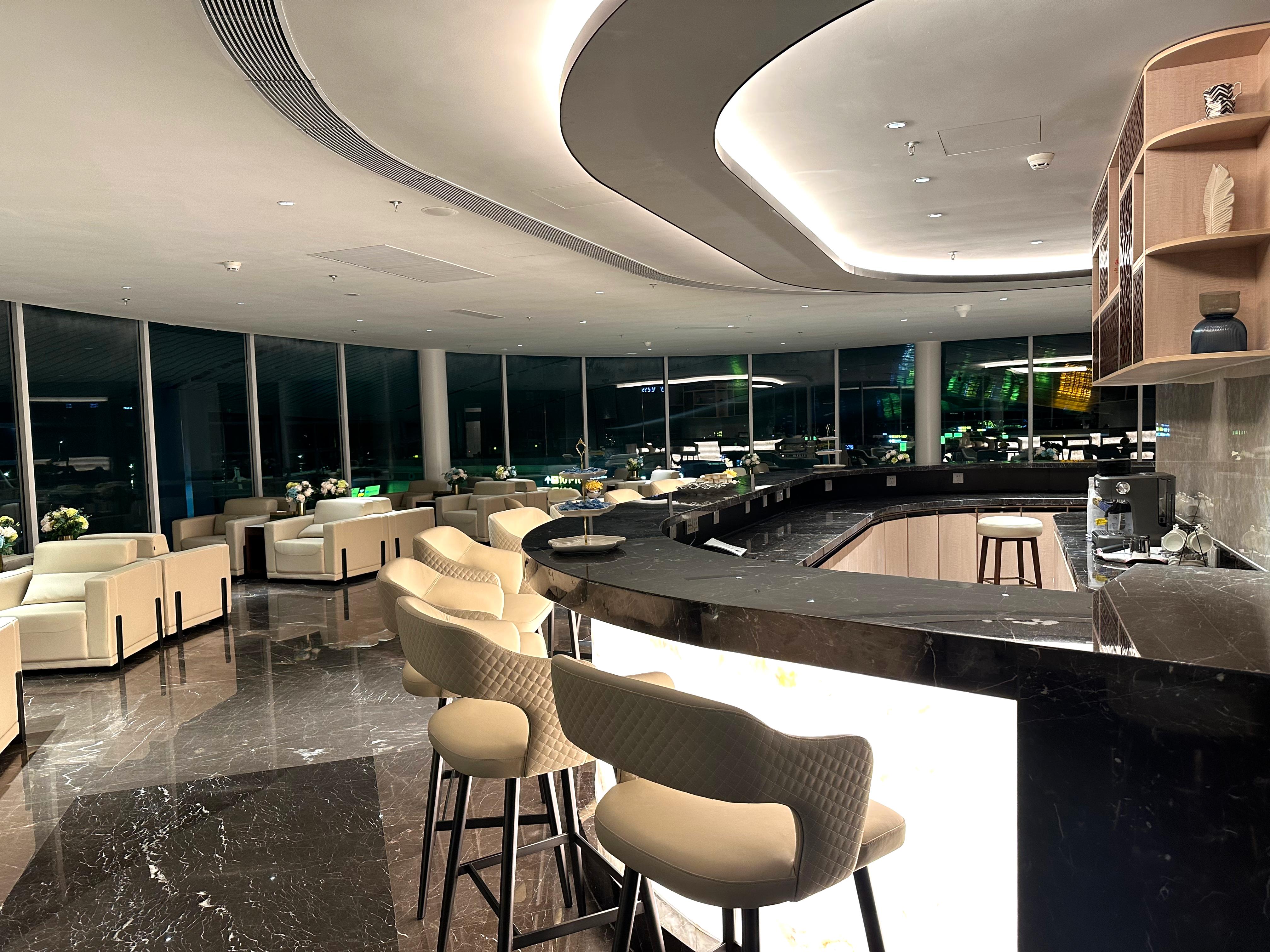 First Class Lounge atmosphere, image 2
