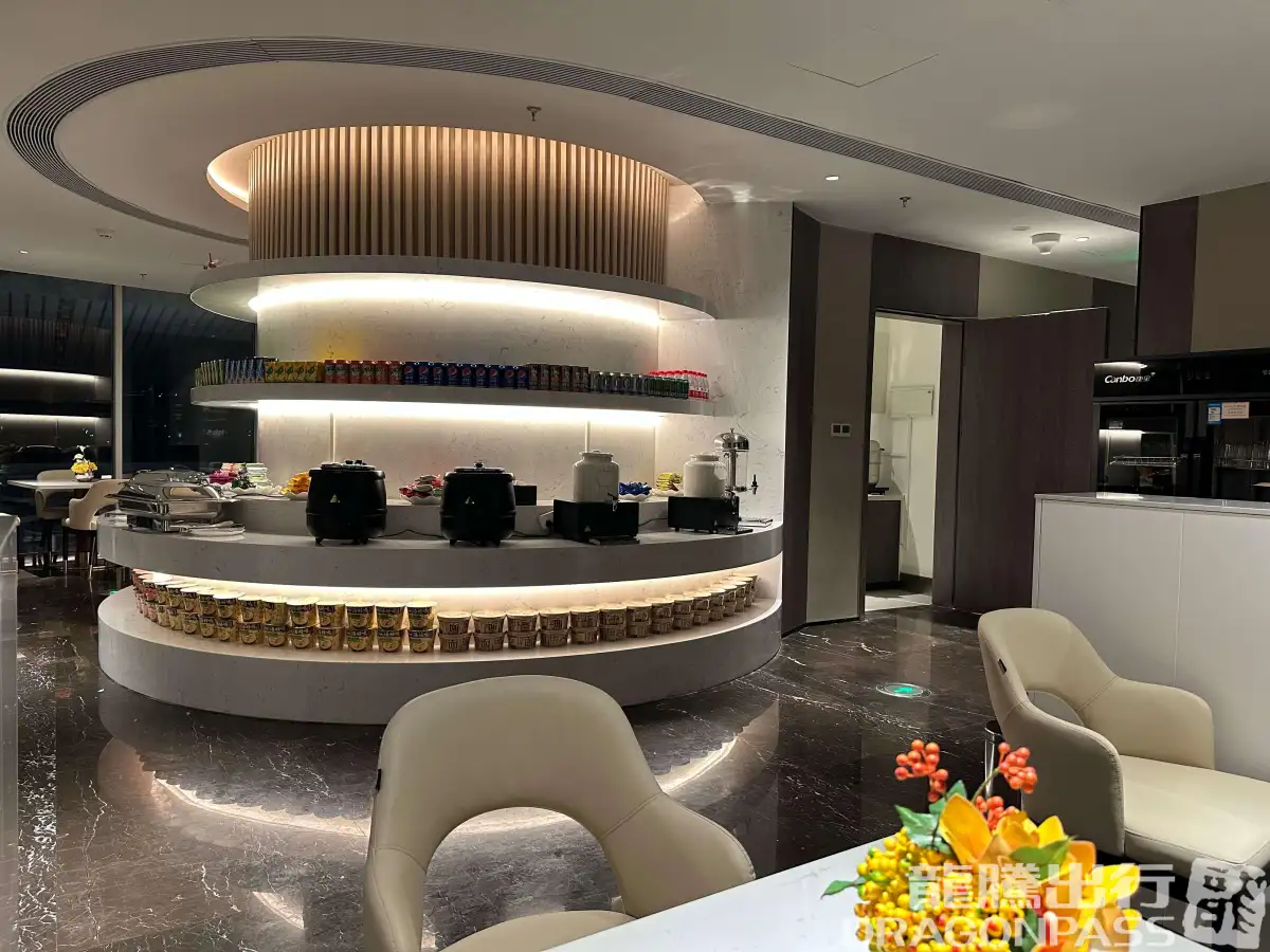 First Class Lounge – photos 9
