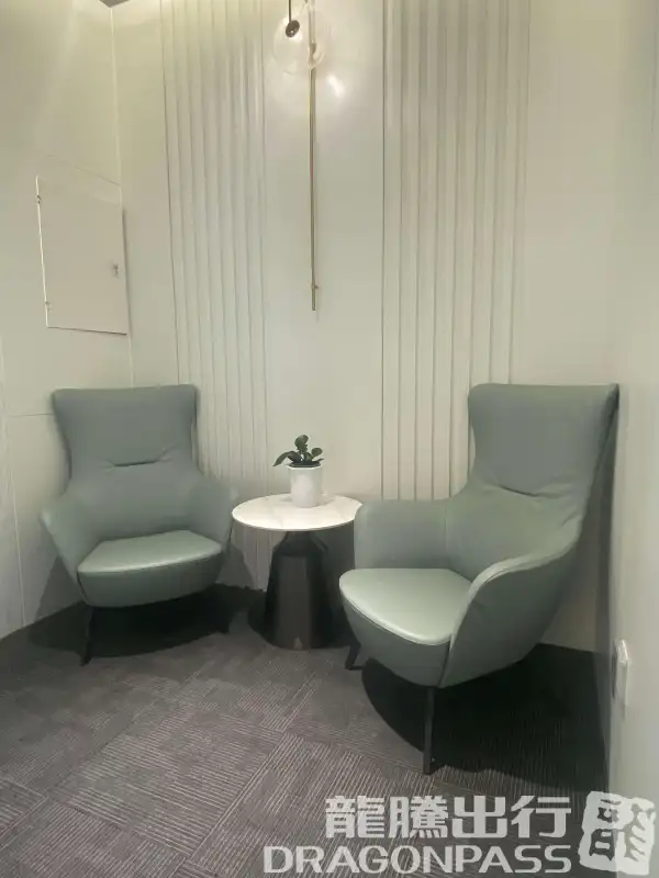 First Class Lounge No.6 (T2 Dom) – photos 3