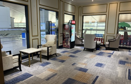 YIN机场两舱嘉宾休息室