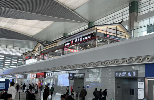 成都东站李先生牛肉面大王