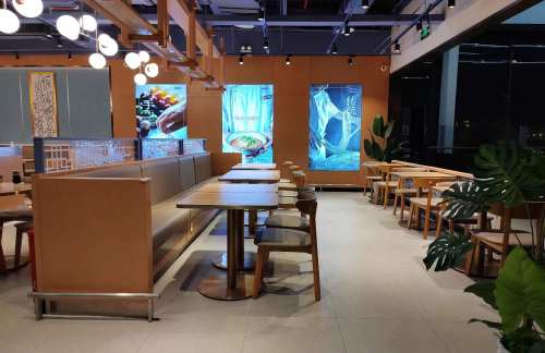 重庆江北国际机场翡翠拉面小笼包