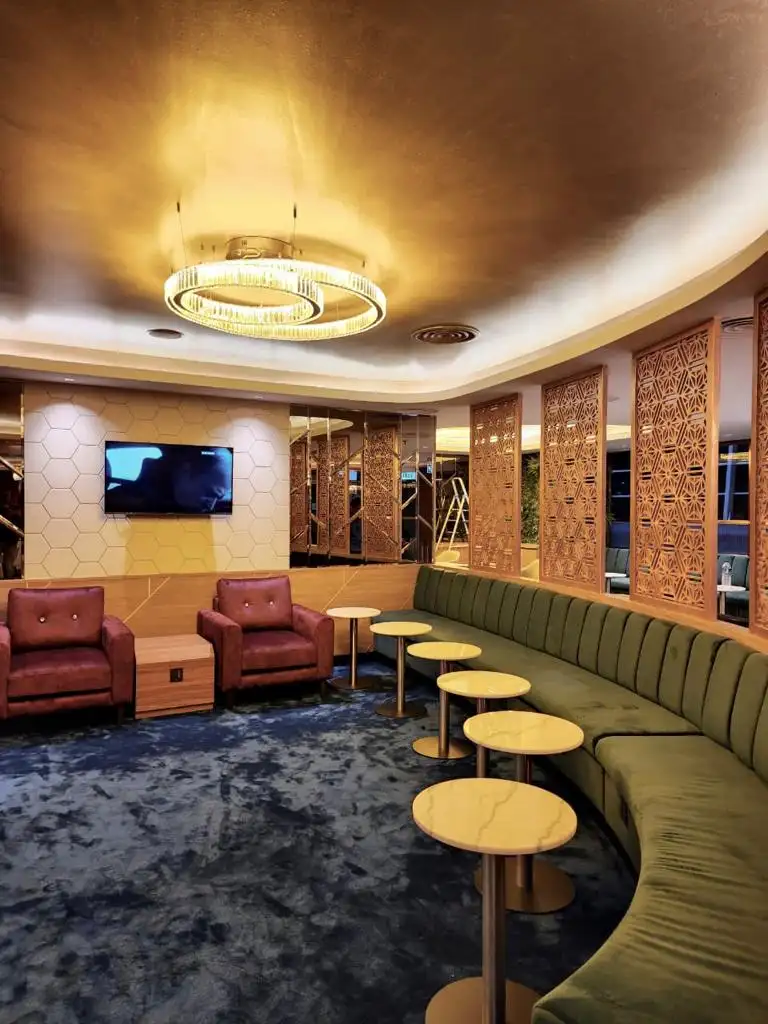 Travel Club Lounge				 – photos 3