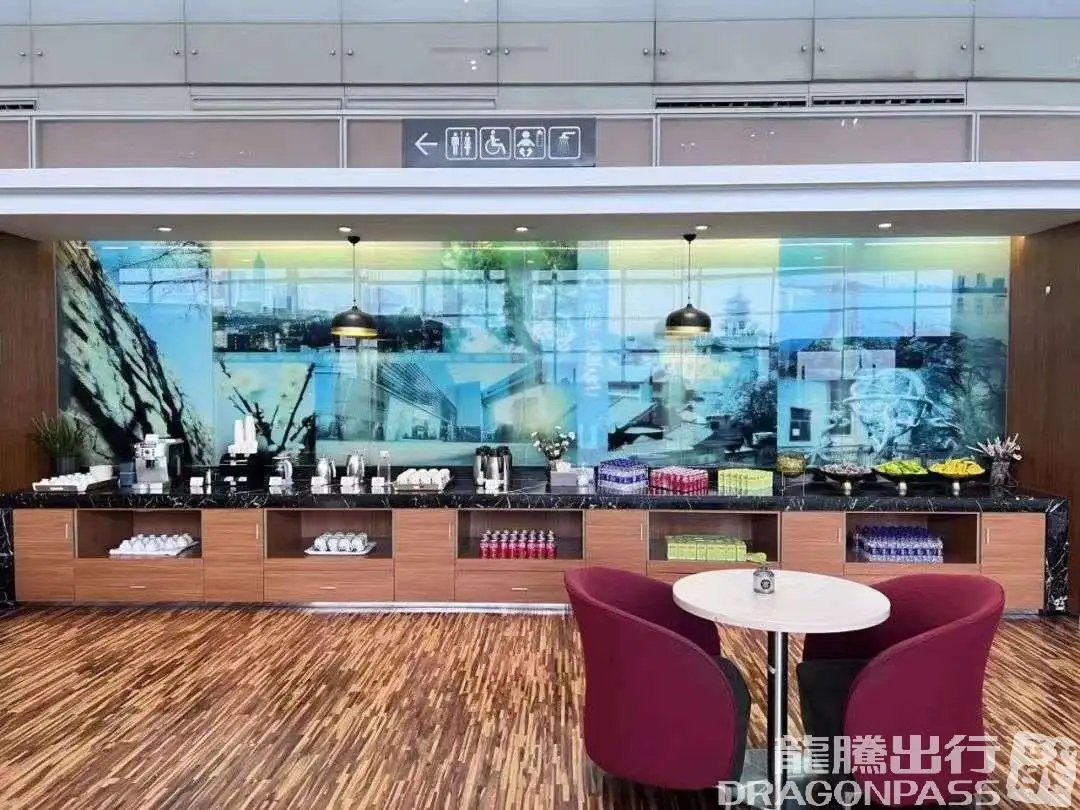 V6 Business Lounge – photos 13