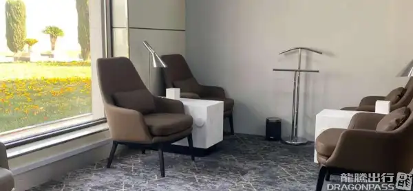 Hayyak Lounge - 1