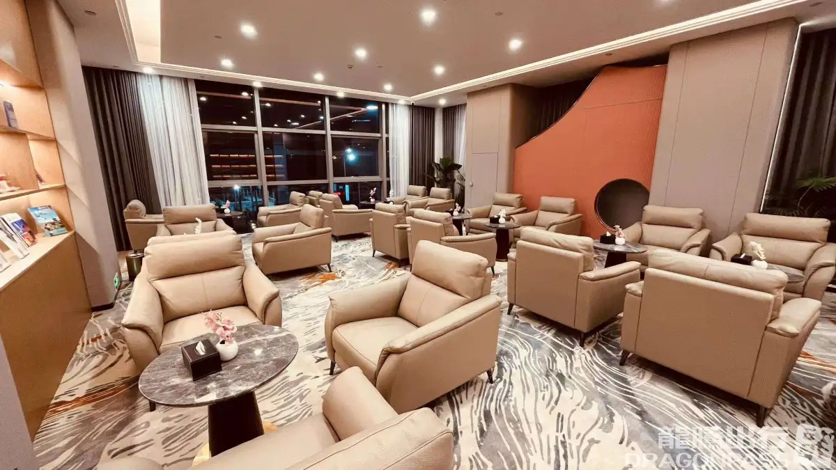 First Class Lounge – photos 8