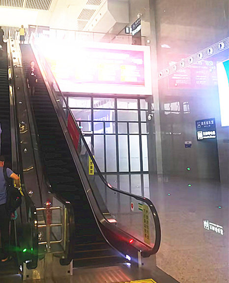 lzz1龙腾商务候车室