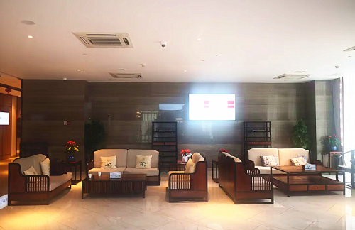 lzz1龙腾商务候车室