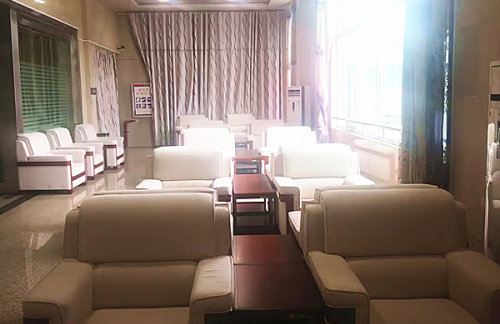 glbz龙腾高铁商旅候车区