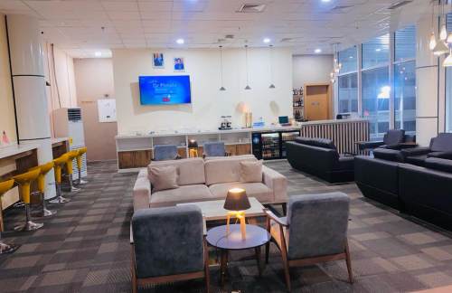 ROBSanbra Business & Priority Lounge