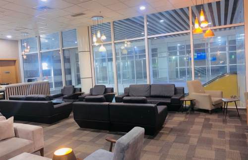 ROBSanbra Business & Priority Lounge