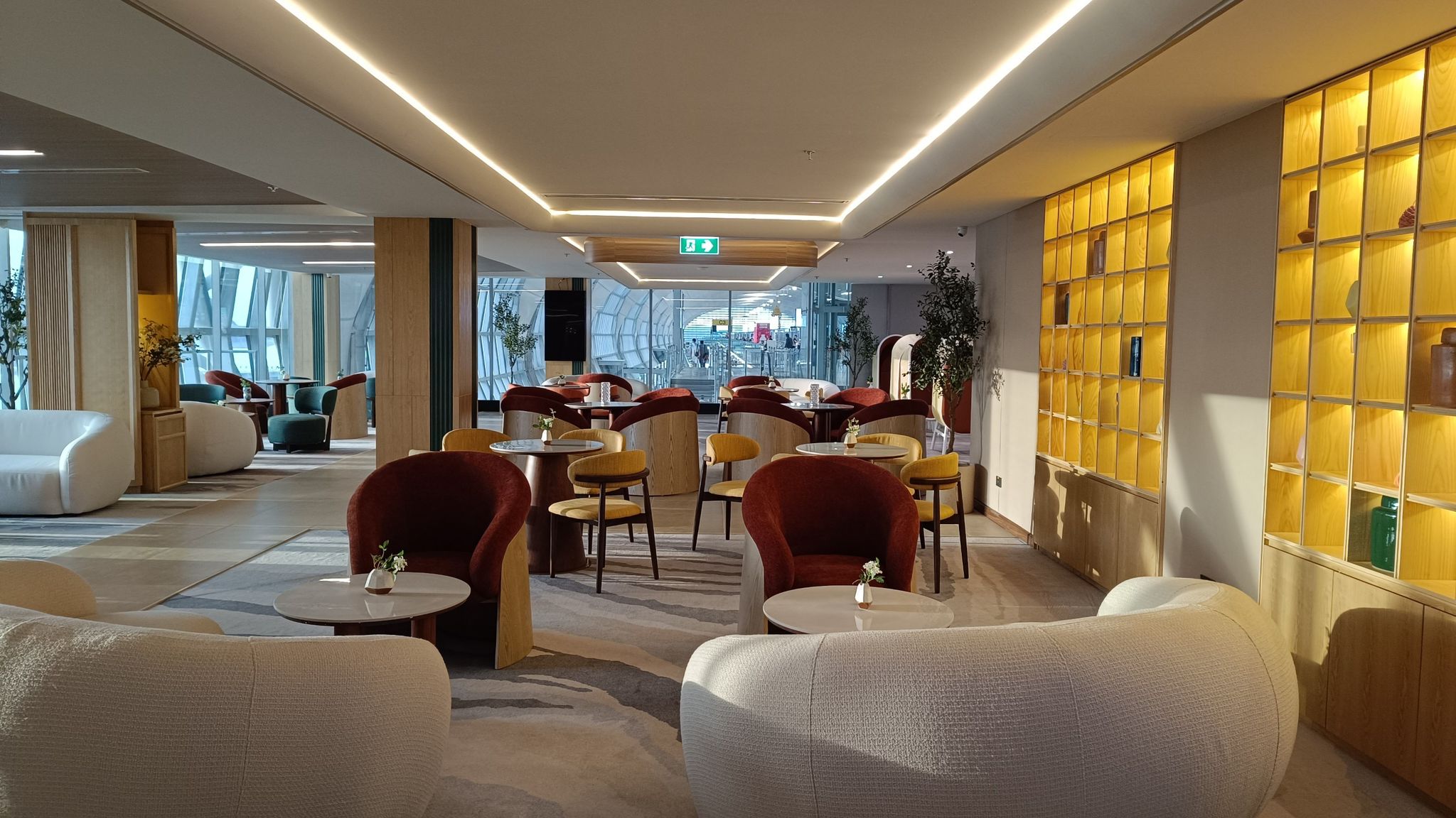 The Coral Finest Business Class Lounge (Cocoon) atmosphere, image 9
