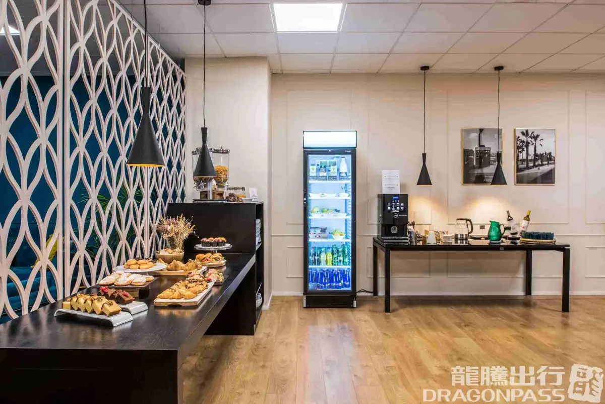 Sleep & Fly Business Center – photos 3