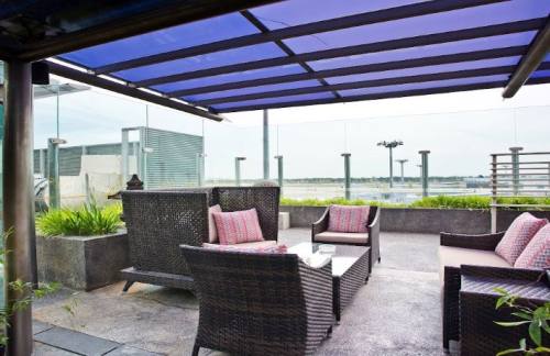 SINAmbassador Transit Lounge(T2)