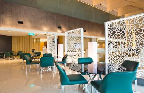 SINAmbassador Transit Lounge(T2)