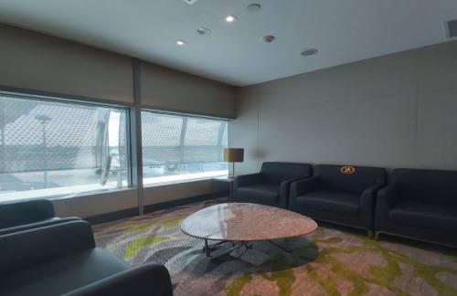 SINAmbassador Transit Lounge(T3)