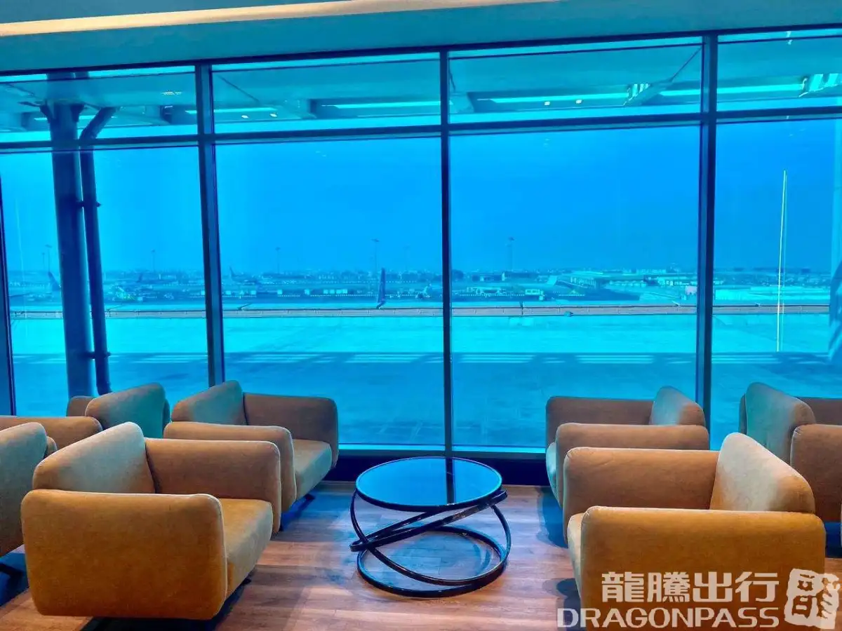 Ahlein Premium Lounge -T3 – photos 4