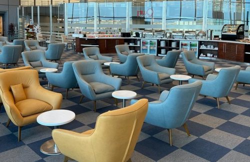 air-6852660Pearl Lounge