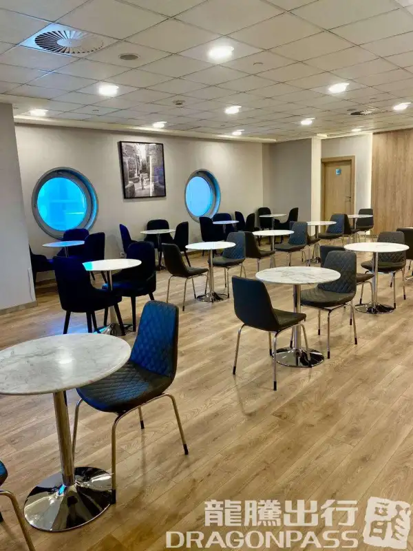Ahlein Premium Lounge -T3 – photos 5