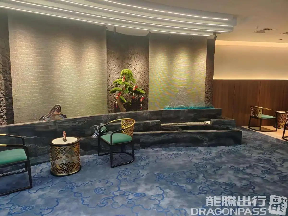 Domestic First Class Lounge (opposite Gate 10) – photos 4