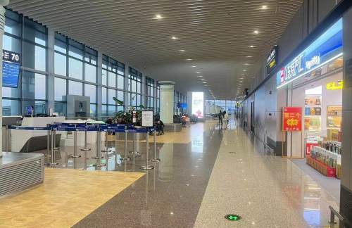 青岛胶东国际机场山东特产汇（70号登机口对面）