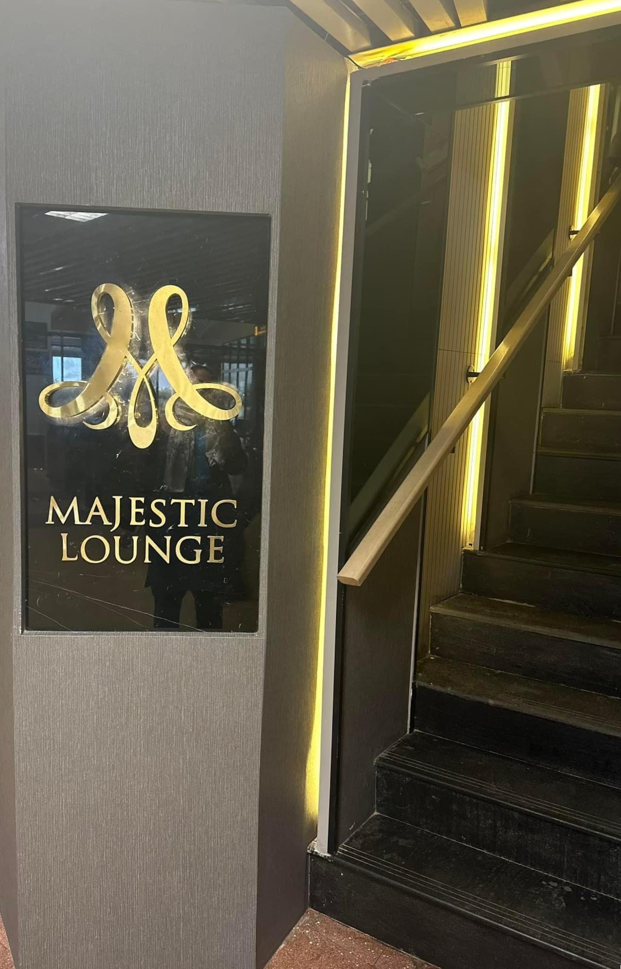 Sky Majestic Lounge atmosphere, image 6